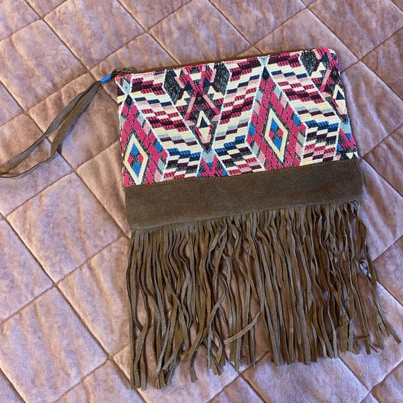 American Eagle Outfitters Boho Fringe Clutch Bag - Picture 3 of 9